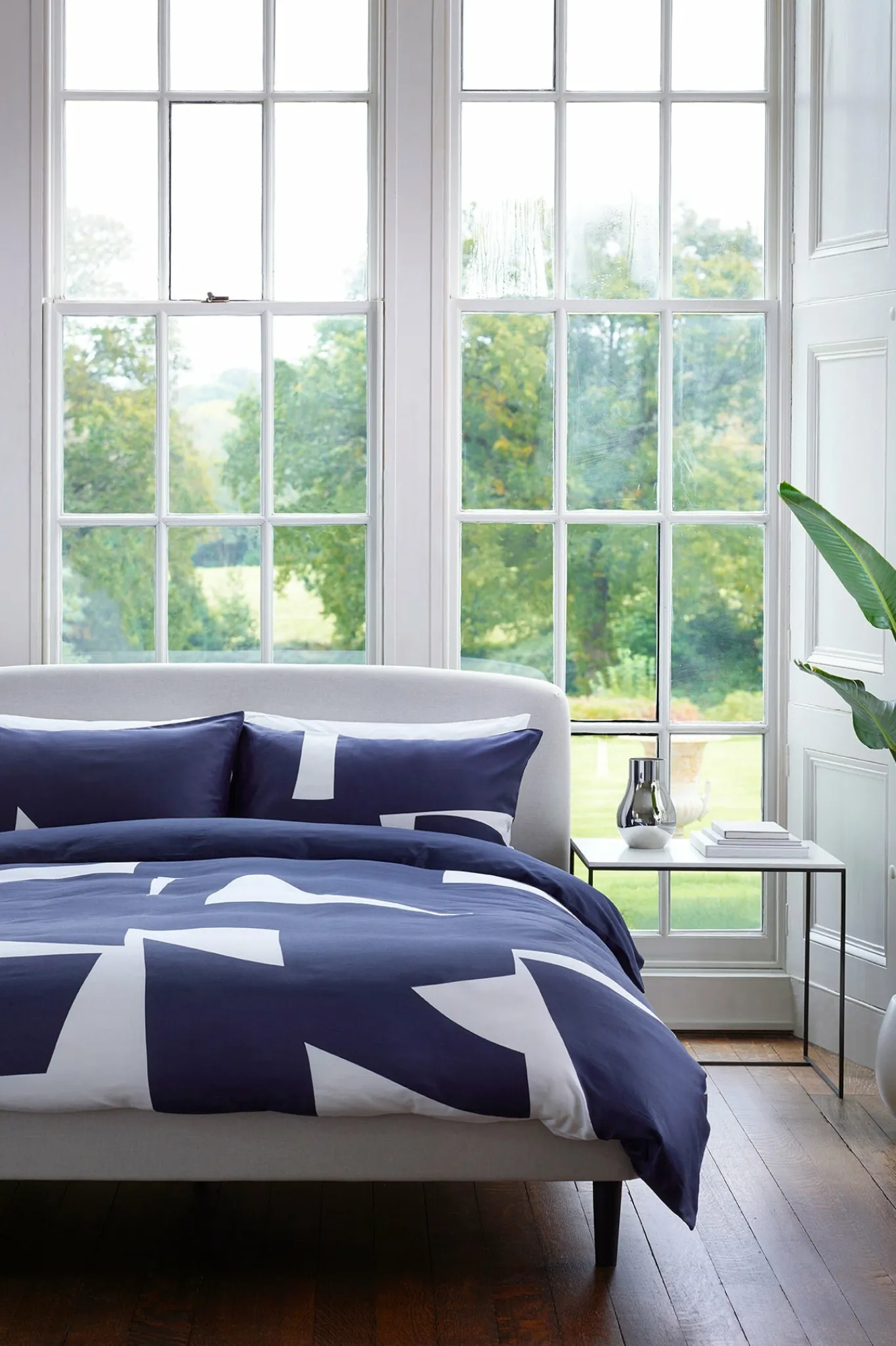 300 Thread Count Graphic Print Duvet Set*Jasper Conran Discount