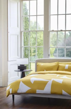 300 Thread Count Graphic Print Pillow Case Pair*Jasper Conran Online