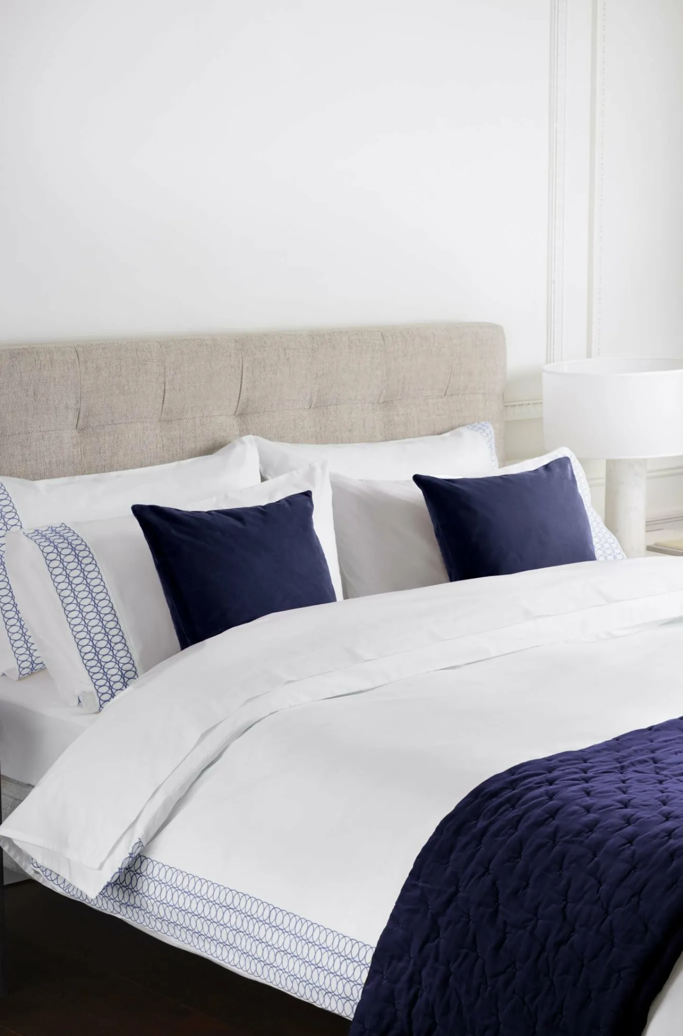 Circles Embroidered Border Pillow Case*Jasper Conran Hot